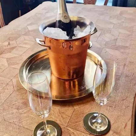 Appartement Cozy Couple Retreat Near Thermes *