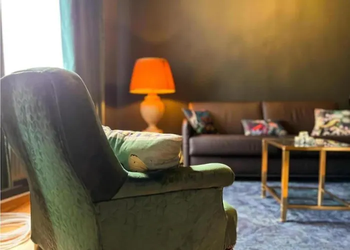 شقة Cozy Couple Retreat Near Thermes