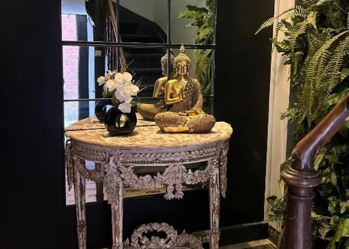 Cozy Couple Retreat Near Thermes Appartement